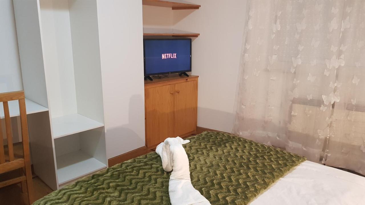 Apartamentos Shalom 里瓦德奥 外观 照片
