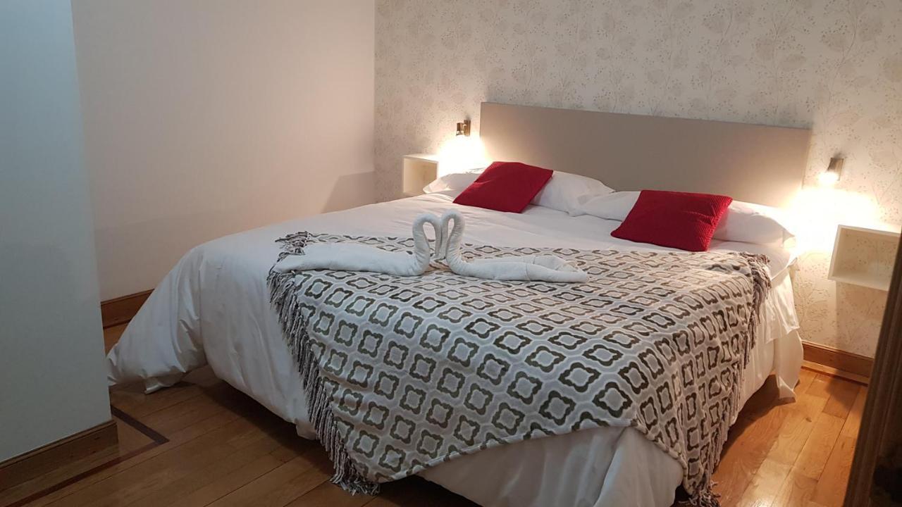Apartamentos Shalom 里瓦德奥 外观 照片